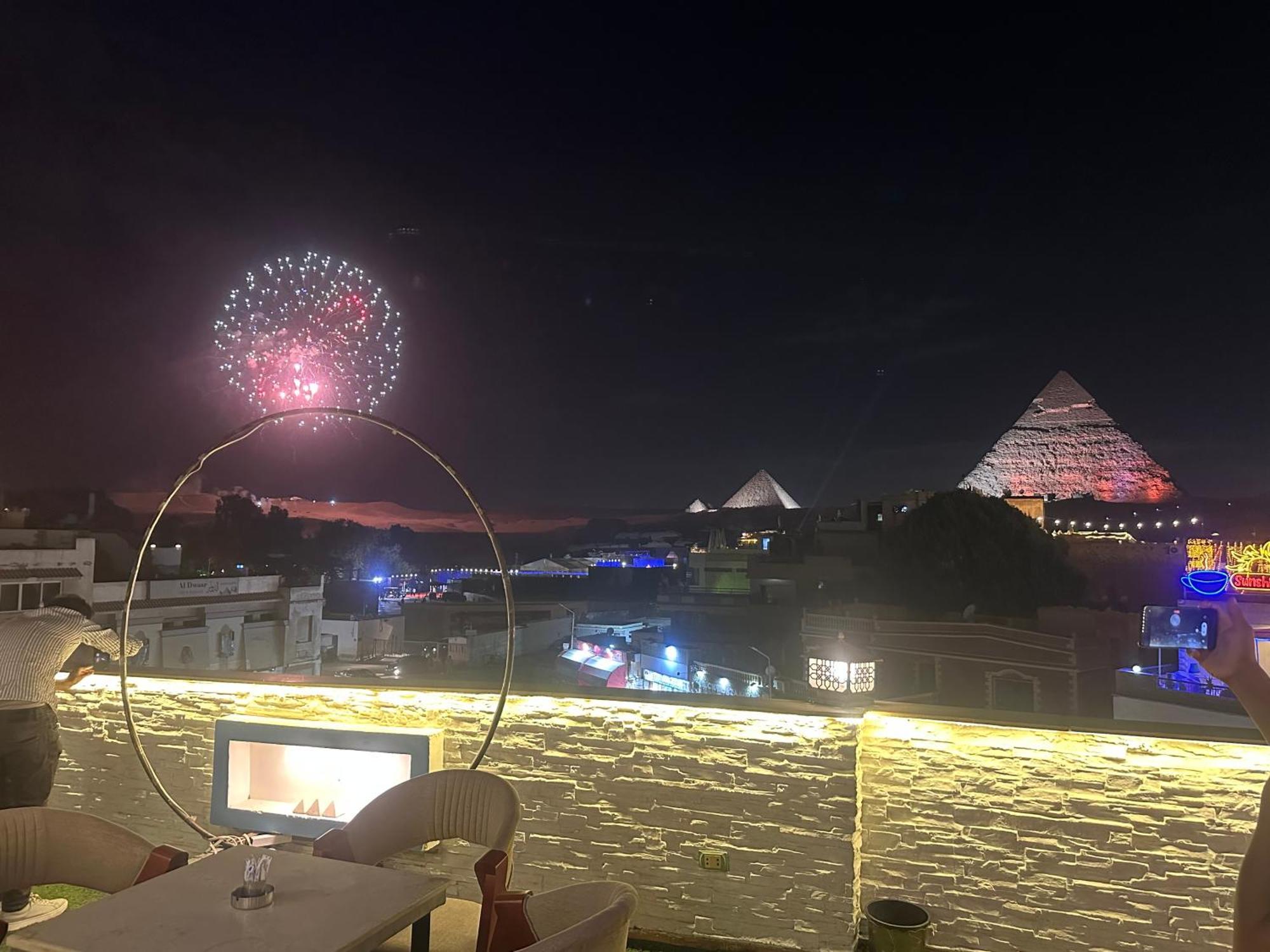 Pyramids History Hotel